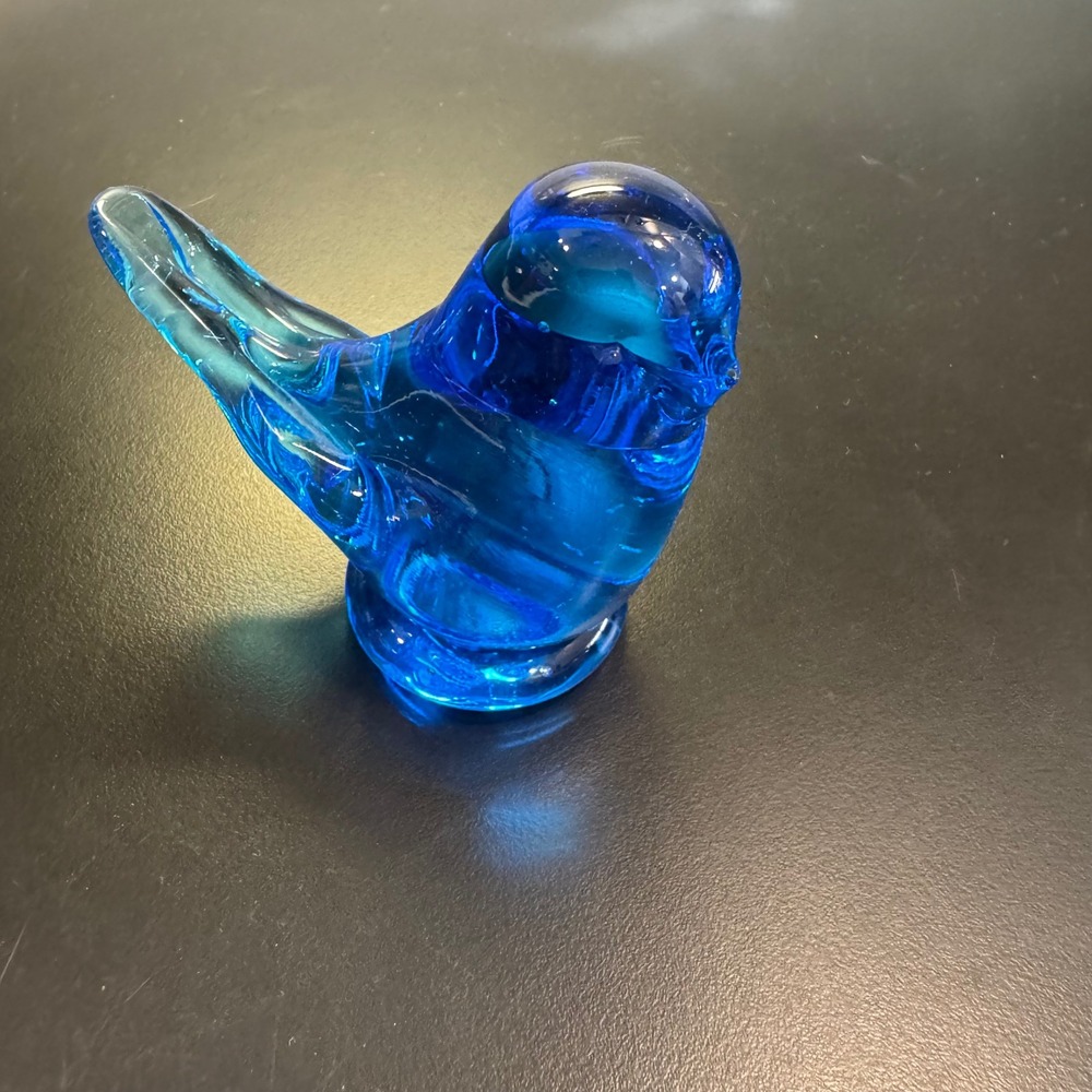 Leo Ward Bluebird of Happiness Figurine Home Decor 4" Blue Hand Blown Glass 1992